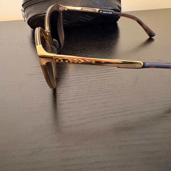 Oakley Blue Lens Top Knot Women's Sunglasses - Picture 2 of 6